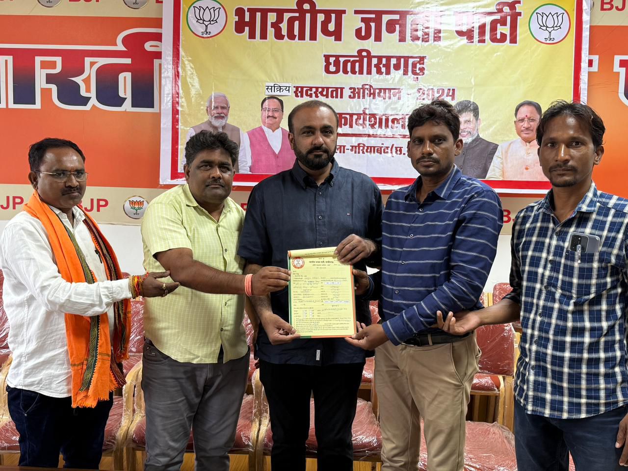 नगर पालिका अध्यक्ष गफ्फू मेमन बने भाजपा के सक्रिय सदस्य, मंडल अध्यक्ष सोनटेके ने दिया प्रमाण पत्र