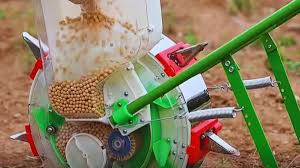 सस्ते में खरीद सकते है ये बीज की बुवाई की मशीन,जानिए फायदे  