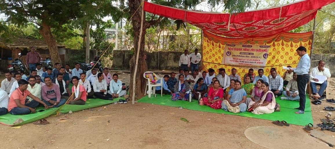 पंचायत सचिवों का हड़ताल 17वें दिन भी जारी
