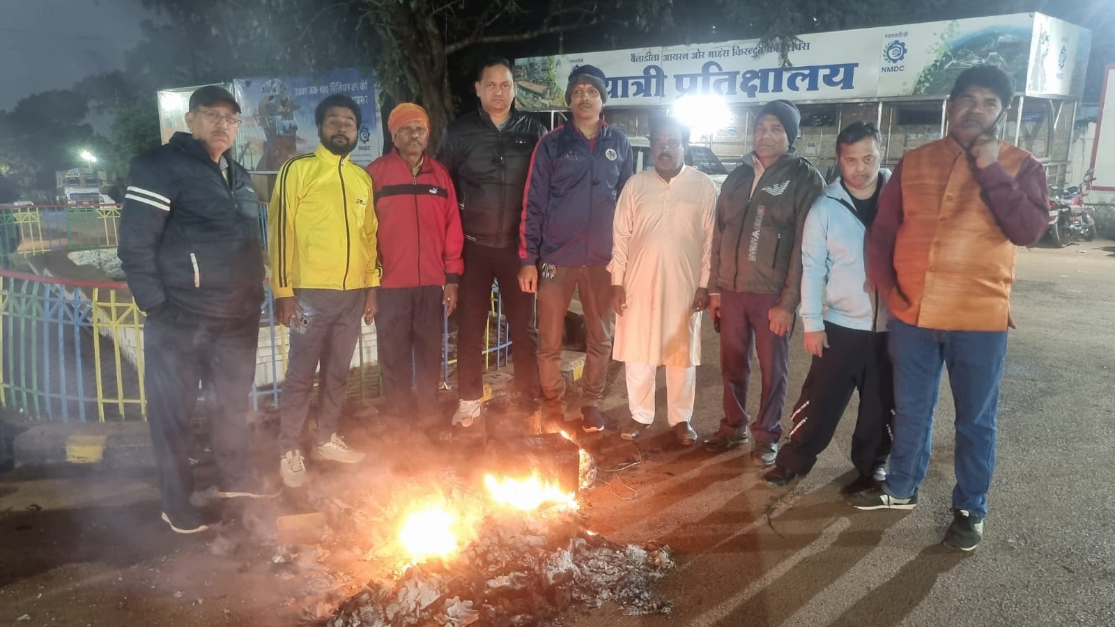 किरंदुल में बांग्लादेश पीएम युनूस का पुतला जलाया ,फूटा आक्रोश