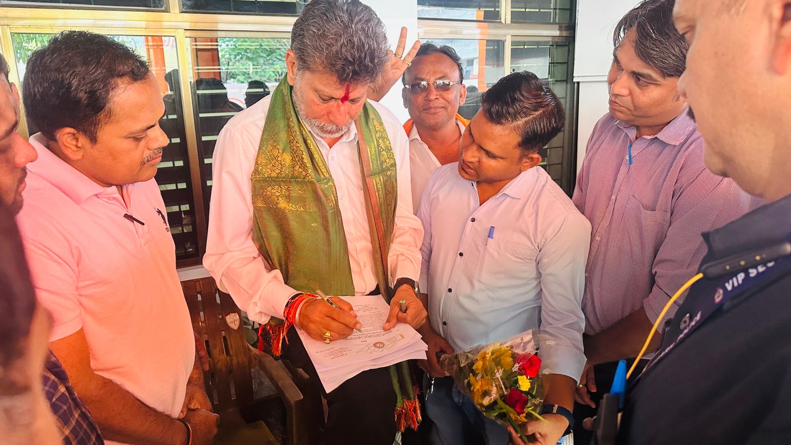 छत्तीसगढ़ प्रदेश एनएचएम एंव एड्स नियंत्रण कार्यक्रम  संघ के स्वास्थ्य संविदाकर्मी मिले भाजपा प्रदेशाध्यक्ष किरण सिंहदेव 