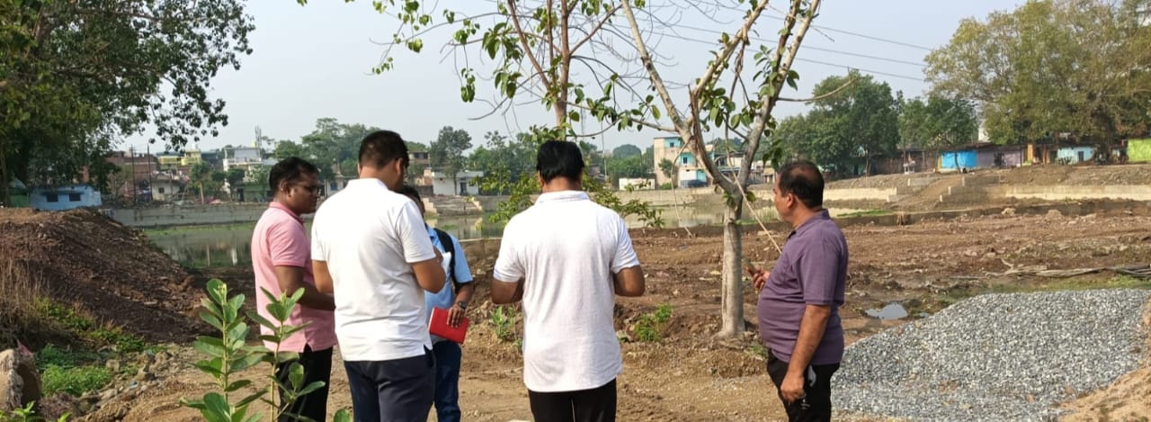रायगढ़ में आयुक्त का एक्शन मोड! सफाई से लेकर निर्माण कार्यों तक किया औचक निरीक्षण, अधिकारियों को दिए सख्त निर्देश