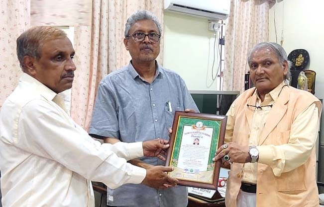 डॉ. द्विवेदी को सरदार वल्लभ भाई पटेल राष्ट्रीय पुरस्कार