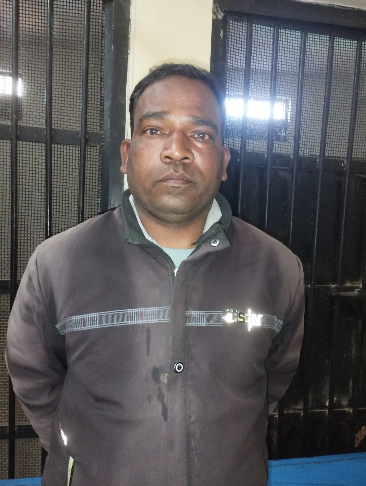 काम दिलाने का झांसा देकर युवती की खरीद फरोख्त करने वाला फरार आरोपी गिरफतार