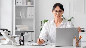 कंप्यूटर पर काम करने वालों के लिए एक्सपर्ट की खास चेतावनी,जानें हर 30 मिनट में ब्रेक क्यों है जरूरी?