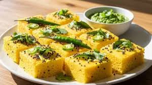 अब बाजार से नहीं, घर पर बनाएं सॉफ्ट और स्पंजी ढोकला, जानें आसान रेसिपी