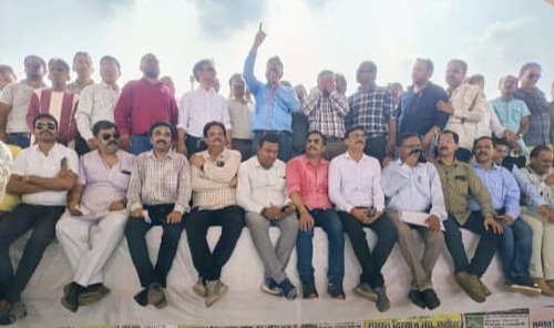 प्रदेश में शिक्षकों का महा हड़ताल, 1.80 लाख शिक्षक स्कूल छोड़कर उतरेंगे सड़कों पर