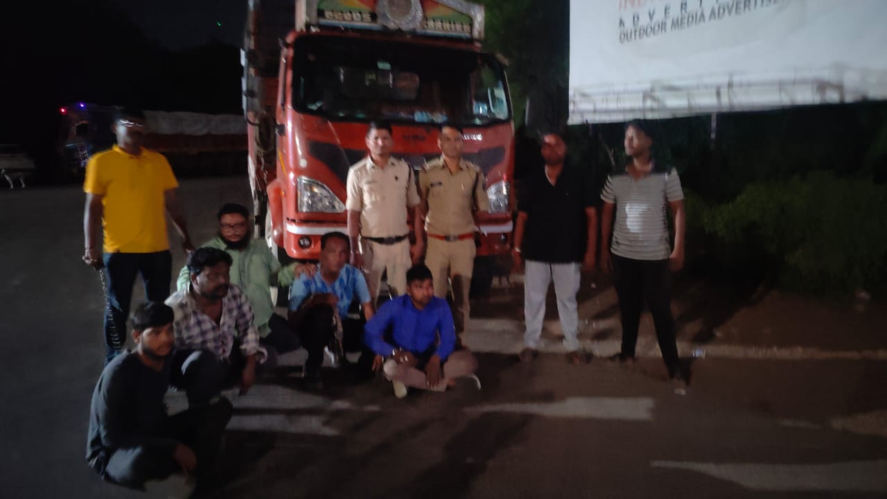पांच अंतराज्यीय मवेशी तस्करों को गिरफ्तार कर न्यायिक रिमाण्ड पर भेजा गया जेल