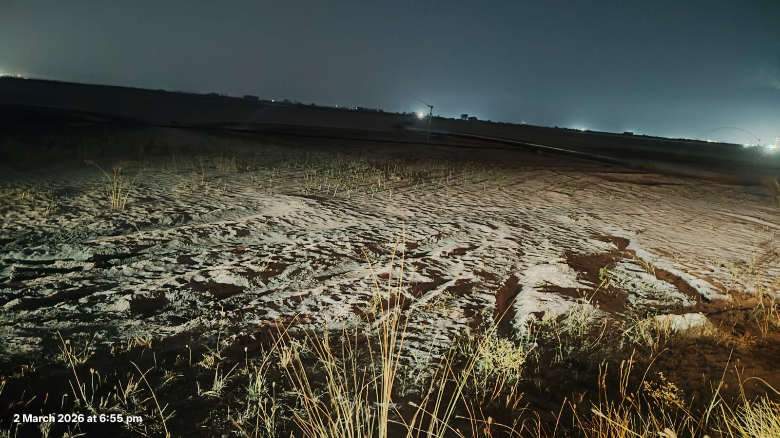 ऐश डाइक से राखड़ उड़ने की शिकायत पर प्रशासन सख्त