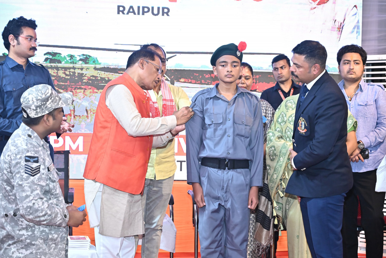 जशपुर के पीएमश्री विद्यालय में अब एनसीसी एयर स्क्वाड्रन शुरू होगी