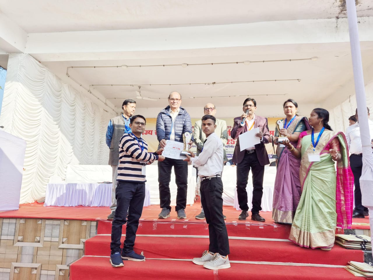 शासकीय उच्चतर माध्यमिक विद्यालय रक्से का राज्य स्तरीय विज्ञान प्रदर्शनी में ऐतिहासिक प्रदर्शन