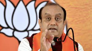संविधान पर संग्राम : वक्फ कानून पर तेजस्वी यादव के बयान से भड़की बीजेपी, बोली- ये नमाजवाद है