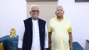 बी. सुदर्शन रेड्डी पर BJP का हमला...घोटाले के दोषी लालू से मुलाकात पर सवाल