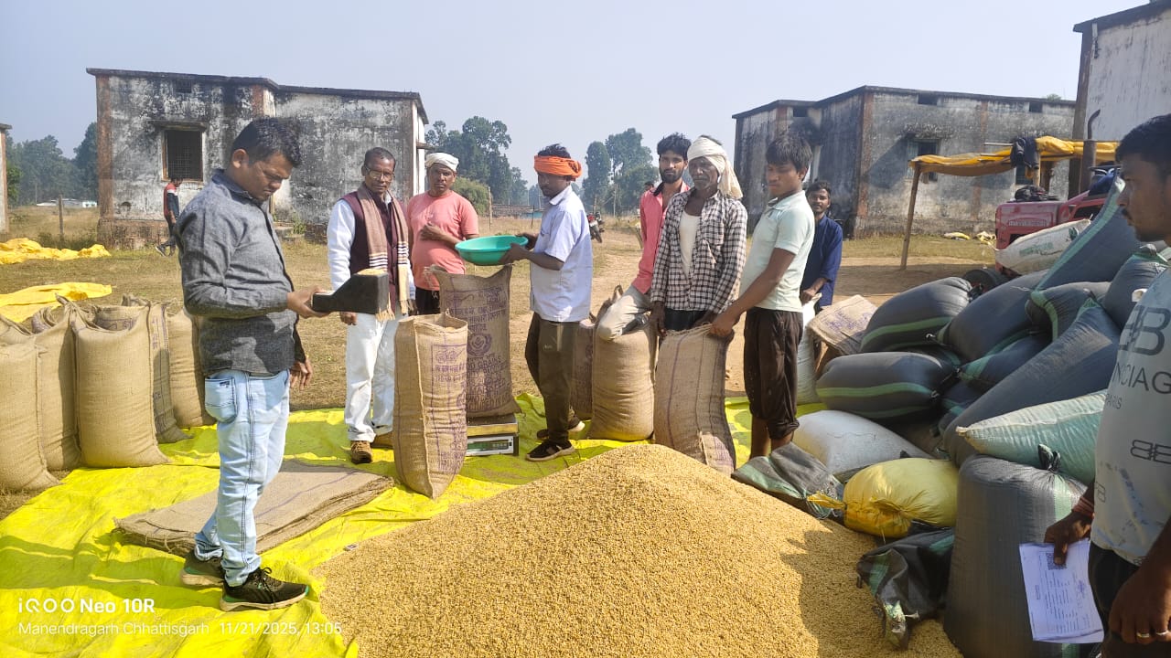 जिले में धान खरीदी की रफ्तार तेज, पंजीकृत टोकन से 10 हजार क्विंटल से अधिक धान की आवक