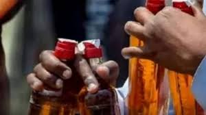  राजनांदगांव में आबकारी टीम ने 9 लीटर अवैध देशी मदिरा जब्त की