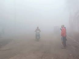 छत्तीसगढ़ में पड़ रही कड़ाके की ठंड,सरगुजा-बिलासपुर में घने कोहरे का अलर्ट