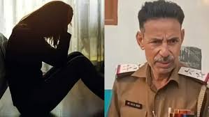 खाकी वर्दी शर्मसार : जेल नहीं जाना तो मेरे साथ सेक्स करो-1, महिला को हवस का शिकार बनाना चाहता था दारोगा, वीडियो वायरल होने पर गिरी गाज