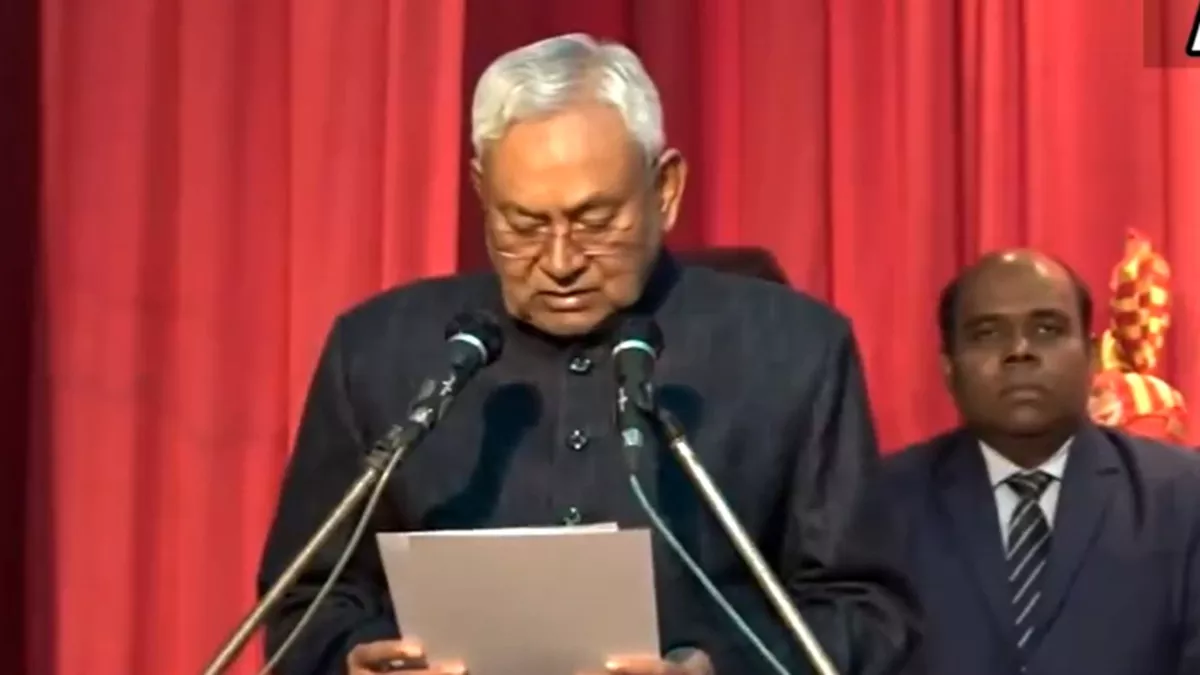 नीतीश कुमार 9वीं बार बने CM, सम्राट और विजय ने ली डिप्टी सीएम पद की शपथ