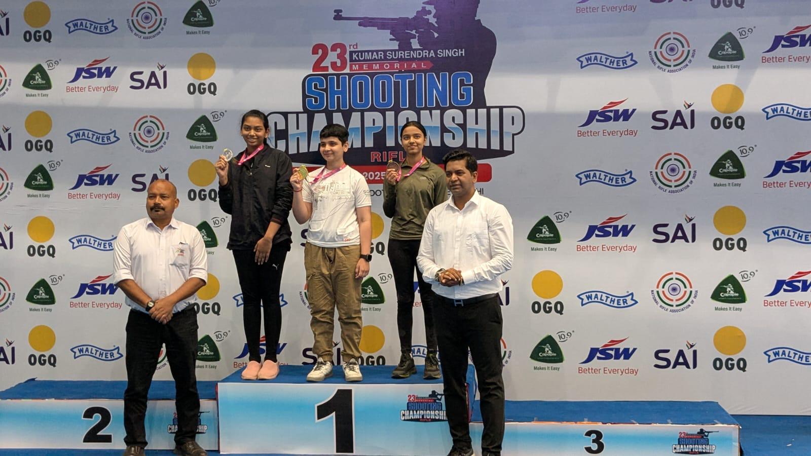 प्रांजु सोमानी ने दिल्ली में आयोजित नेशनल शूटिंग चैंपियन में ब्रॉन्ज मैडल जीतकर छत्तीसगढ़ का मान बढ़ाया