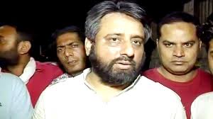 अमानतुल्लाह खान के खिलाफ 11 संगीन धाराओं पर केस दर्ज,क्या है आरोप? पढ़े खबर  