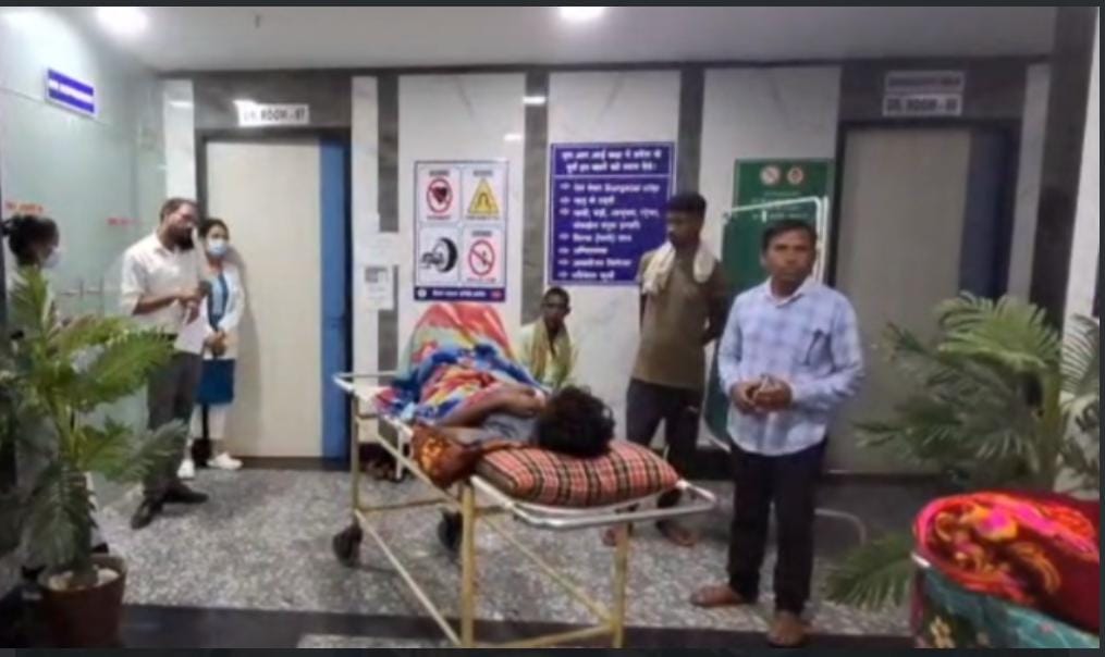 चारामा में नकाबपोश बाईक सवारों ने 2 युवकों पर चाकू से किया प्राण घातक हमला