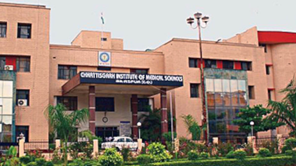 सिम्स के ओएसडी का हाई कोर्ट में कबूलनामा, डॉक्टरों में नहीं है वर्क कल्चर