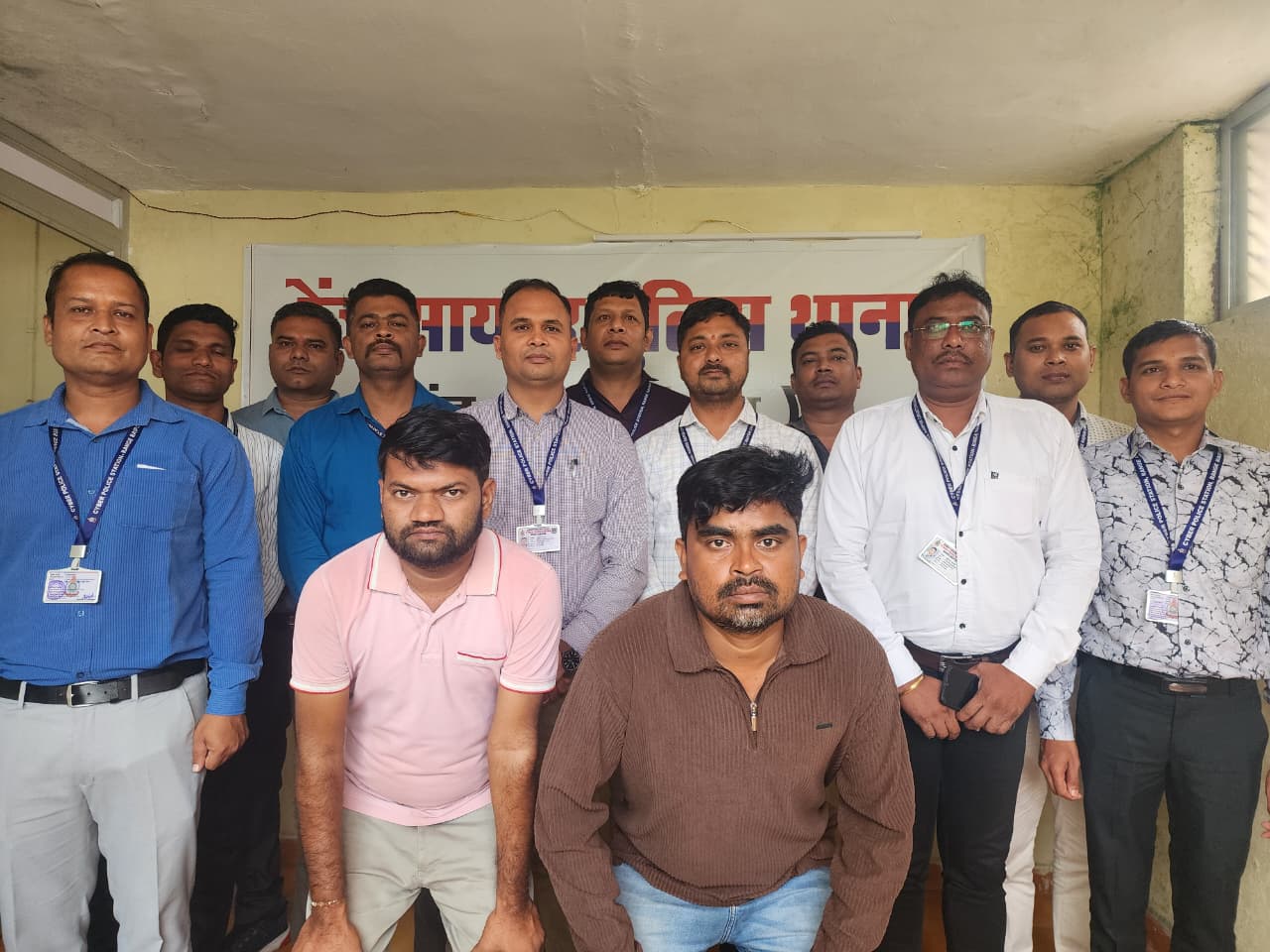 ऑपरेशन साइबर शील्ड :फर्जी सिम कार्ड बेचने वाले 2 पीओएस एजेंट गिरफ्तार