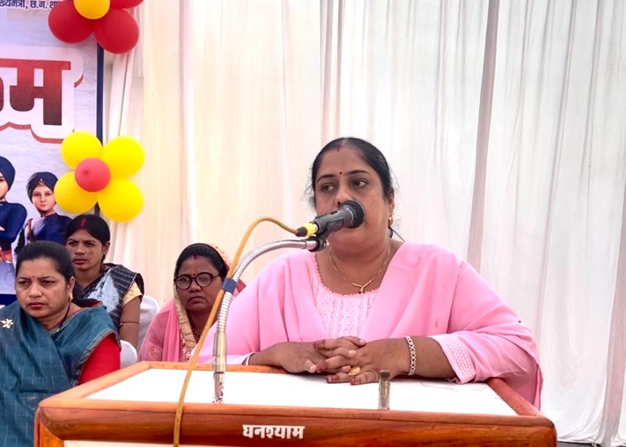 वीर साहिबजादों की दास्ताँ सुनाते , शिक्षिका इंद्रप्रीत कुकरेजा की आँखों से छलक आए आंसू