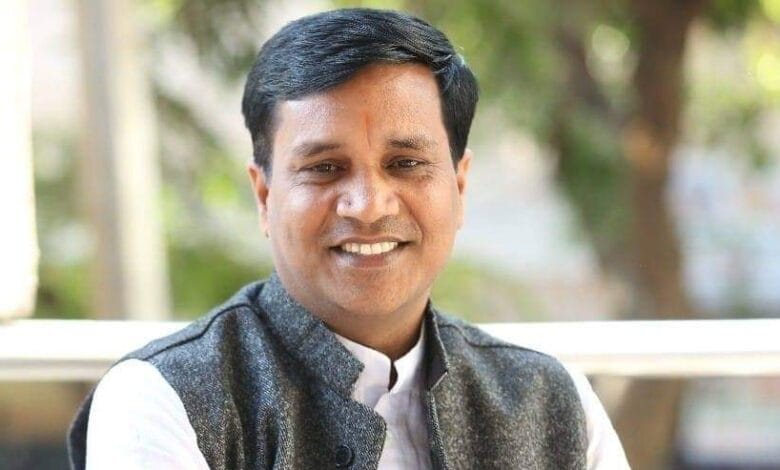 बीजेपी सरकार किसानों को कर्जा लेने पर मजबूर कर रही है और मजबूर किसान करजे में डूबेंगे :  भुनेश्वर बघेल 