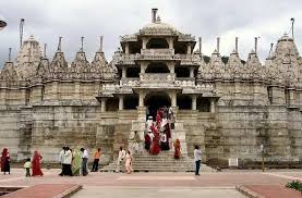विश्व का एक अनोखा मंदिर जहां इंसानों को नहीं भगवान को मिलती है सजा
