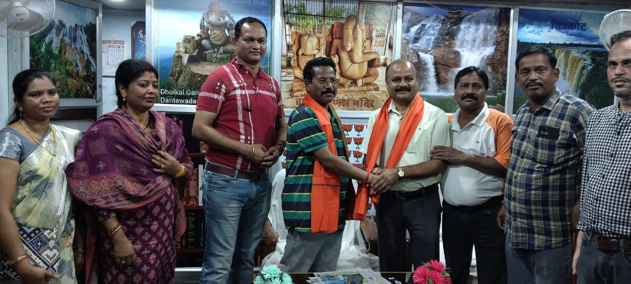 भारतीय मजदूर संघ की विचारधारा और वेज रिवीजन के लिए समुचित प्रयास से प्रभावित होकर श्रमिकों ने ग्रहण किया केएमएस कि सदस्यता