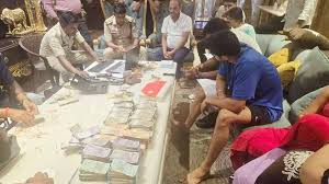 आखिर कहां लापता हो गए तोमर बंधु ? करीबियों के घर छापा, रातभर पुलिस ने ली तलाशी