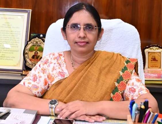 जिले का कोई भी बच्चा शिक्षा से वंचित न रहे- कलेक्टर रोक्तिमा यादव