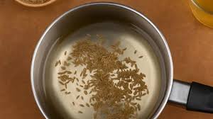 रोज सुबह खाली पेट जीरे का पानी पीने से क्या होता है? जानें 1 महीने के फायदे