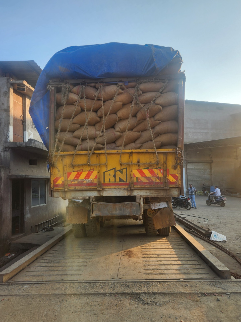  राज्य में अवैध परिवहन किए जा रहे 19 हजार 320 क्विंटल धान जब्त