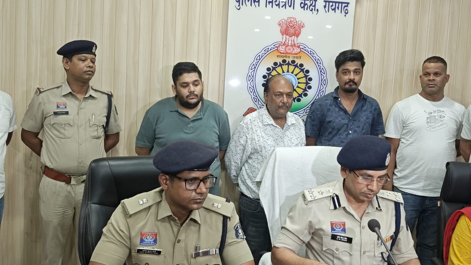 रायगढ़ में IPL सट्टे के सबसे बड़े सिंडिकेट का भंडाफोड़, 1 करोड़ से ज्यादा कैश बरामद