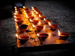 कार्तिक पूर्णिमा के दिन कितने दीपक जलाना है शुभ,जानें