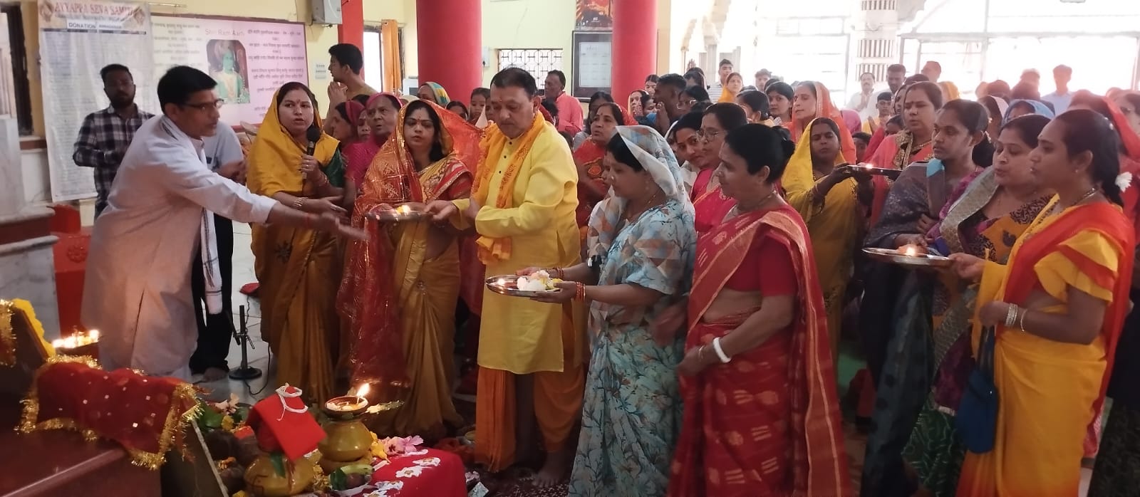 वासंतीय नवरात्र पर्व के अवसर पर श्री राघव मन्दिर किरंदुल में 213 ज्योति कलश प्रज्ज्वलित की गई 