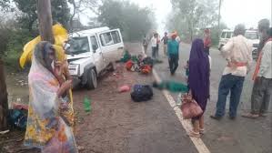 दर्दनाक हादसा : अयाेध्या से लौट रहे थे छत्तीसगढ़ के श्रद्धालु, 3 महिलाओं की मौत