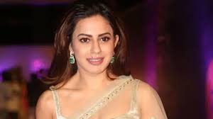  अभिनेत्री रान्या राव सोने की तस्करी के आरोप में गिरफ्तार