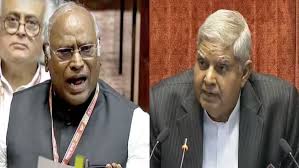 खरगे के बयान पर भड़के धनखड़; कहा- बयान वापस लें