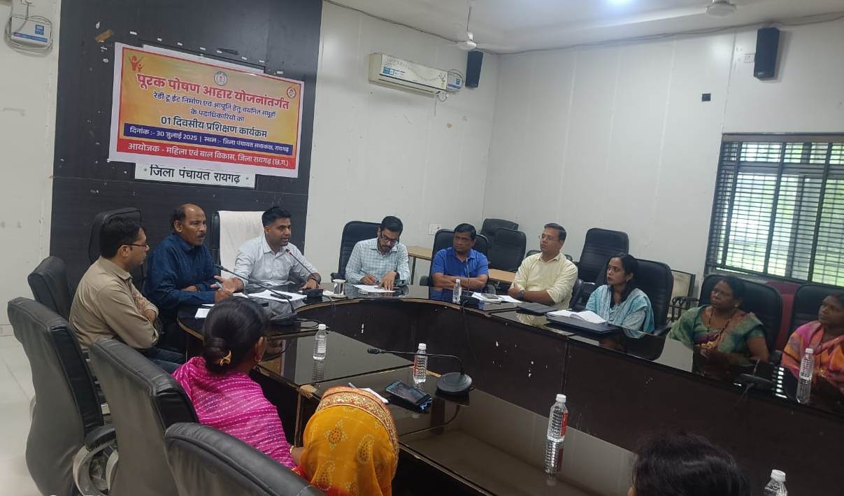 रेडी-टू-ईट आपूर्ति हेतु महिला स्व-सहायता समूहों का प्रशिक्षण संपन्न
