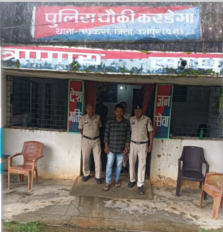 ऑपरेशन अंकुश: 06 साल से फरार डकैती व हत्या के प्रयास का आरोपी उमेश यादव आया पुलिस की गिरफ्त में