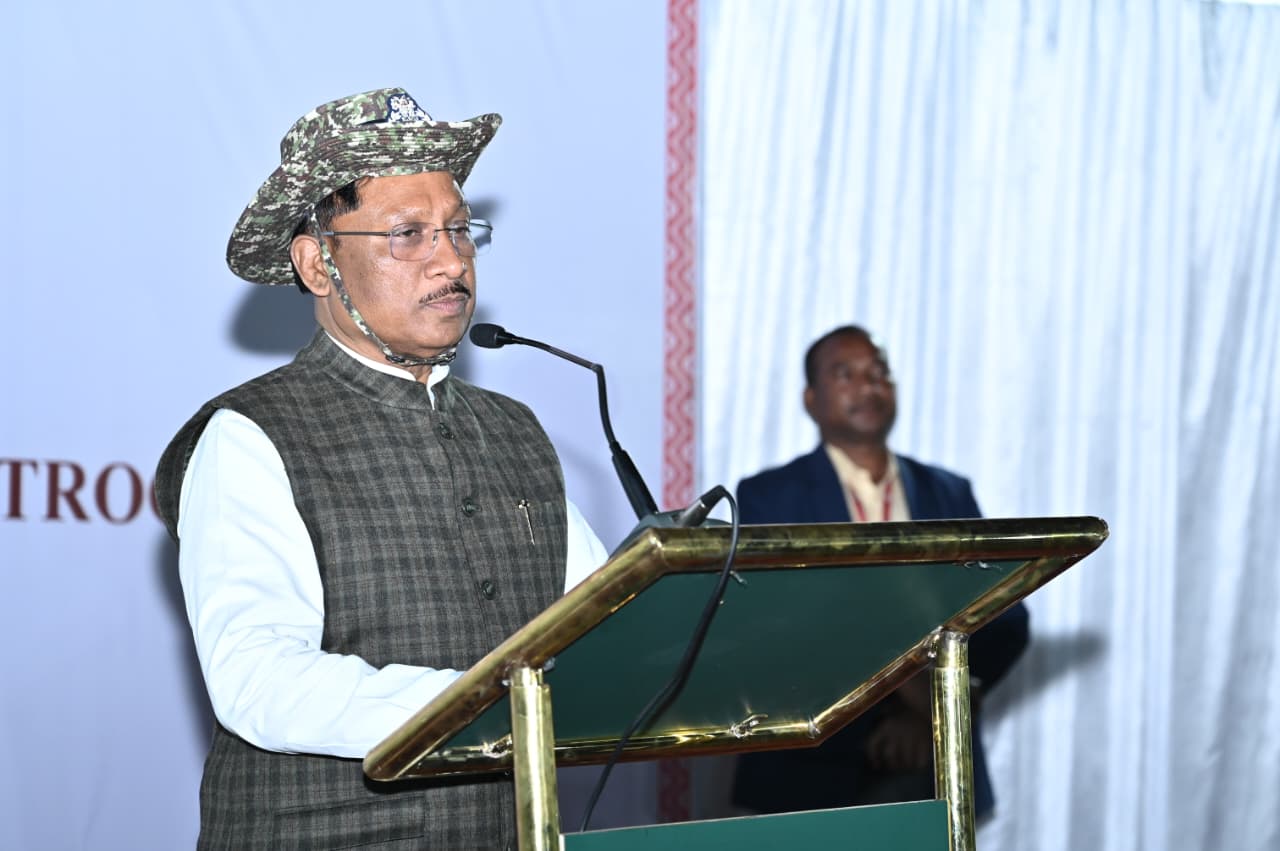 मुख्यमंत्री साय नारायणपुर में जवानों से मिले और हौसला बढ़ाया