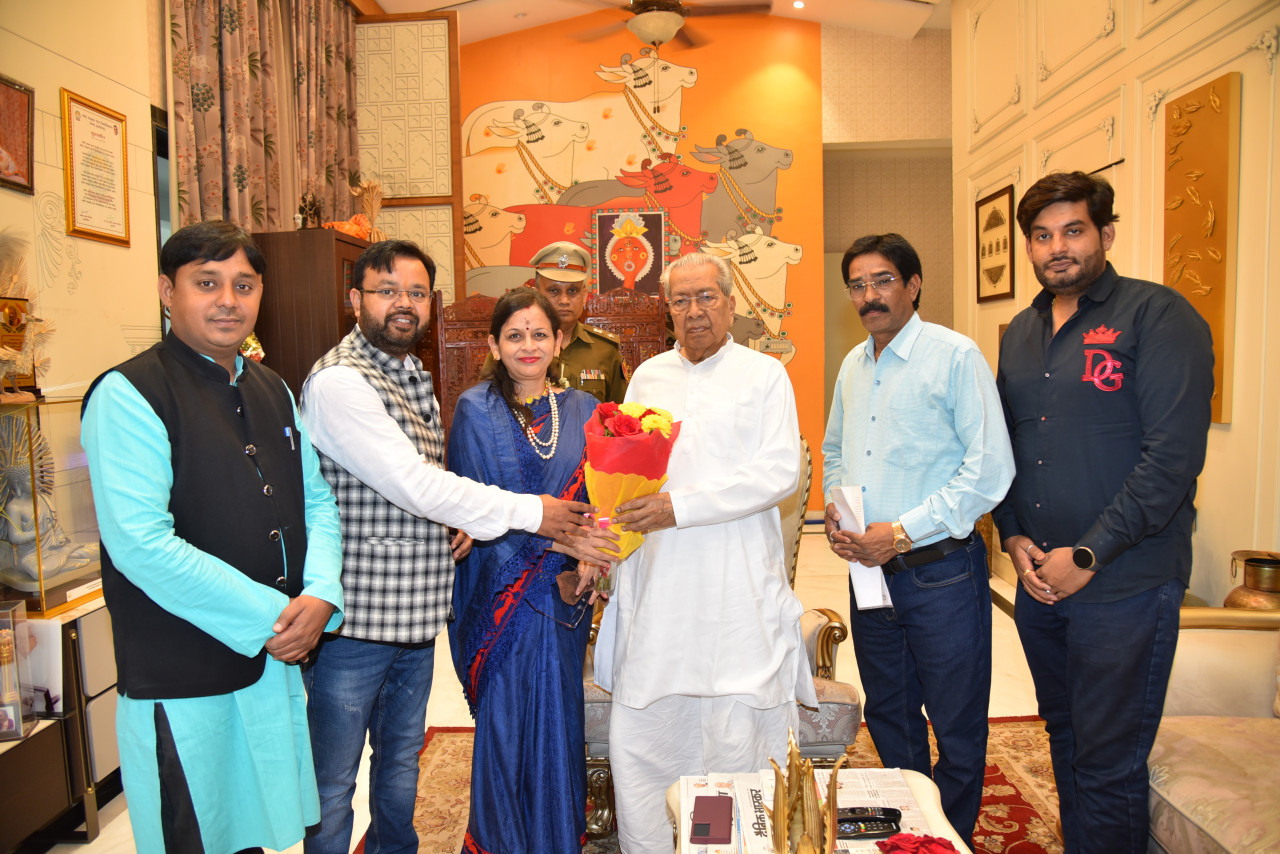 राज्यपाल हरिचंदन से उत्कल समाज के प्रतिनिधिमण्डल ने की सौजन्य भेंट