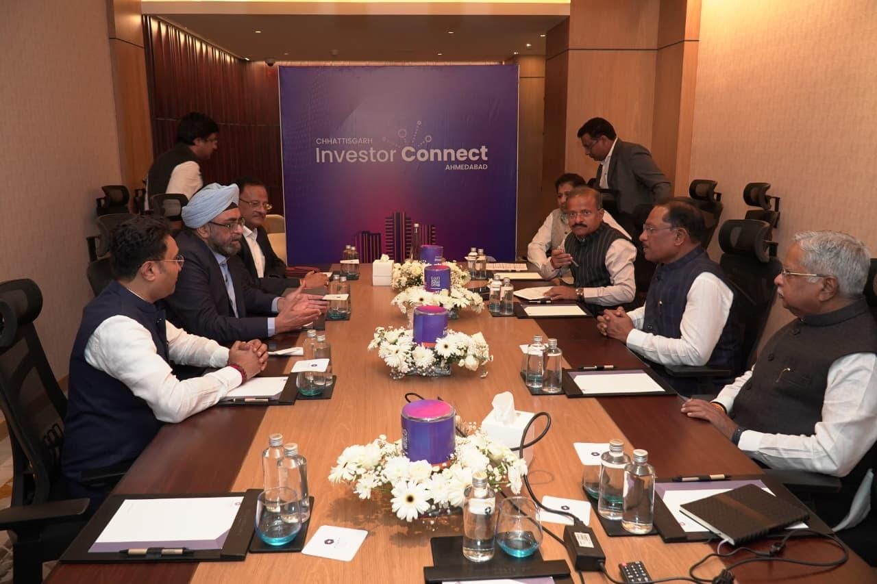 गुजरात यात्रा में सहयोग, नवाचार और निवेश के नए आयाम खुले– भारत पर्व से इन्वेस्टर कनेक्ट तक छत्तीसगढ़ का बढ़ा गौरव