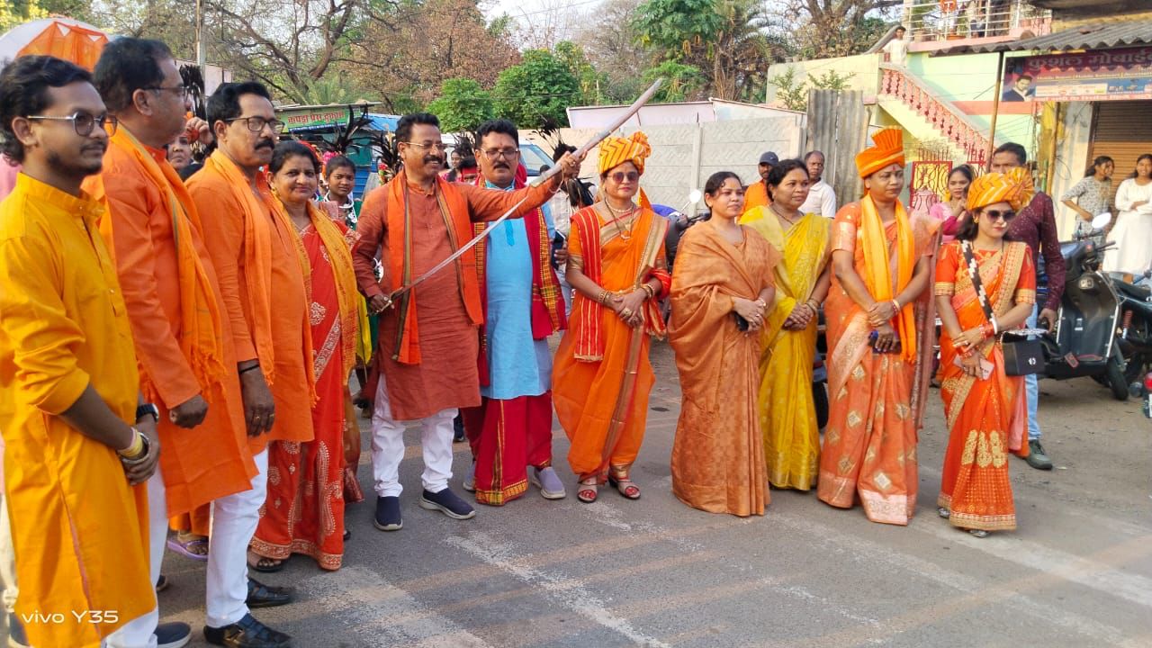 विधायक चैतराम अटामी ने क्षेत्रवासियों को रामनवमी की बधाई दी,शोभायात्रा में कार्यकर्ताओ के साथ हुए शामिल
