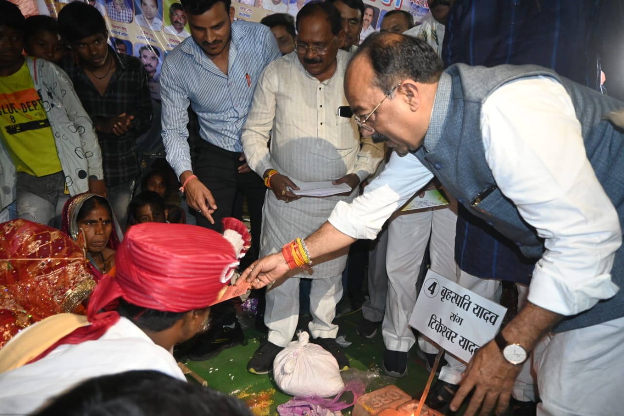 शिक्षा के माध्यम से ही समाज और राष्ट्र को होगा विकास,समाजिक बुराइयों को दूर करना हम सब की जिम्मेदारी : उपमुख्यमंत्री अरुण साव