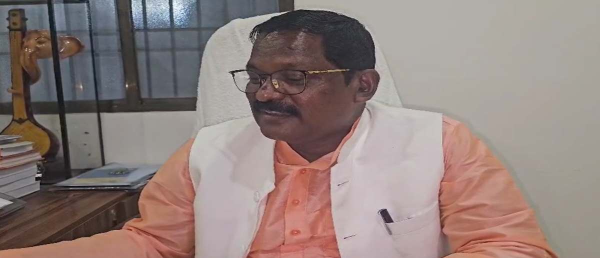 मैं कभी कांग्रेस नहीं छोडूंगा, कांग्रेस का झंडा थामे रहूंगा :पूर्व खाद्य मंत्री अमरजीत भगत
