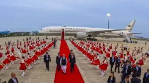 चीन ने मिलाई दोस्ती की चीनी बिछाया रेड कारपेट 